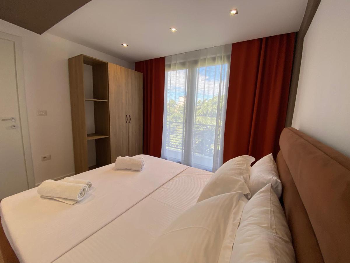 Brand New Apts Located At The City'S Main Square-100 Mbs Wifi Дуррес Экстерьер фото