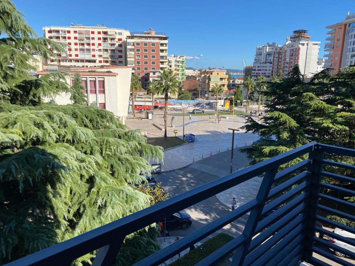 Brand New Apts Located At The City'S Main Square-100 Mbs Wifi Дуррес Экстерьер фото