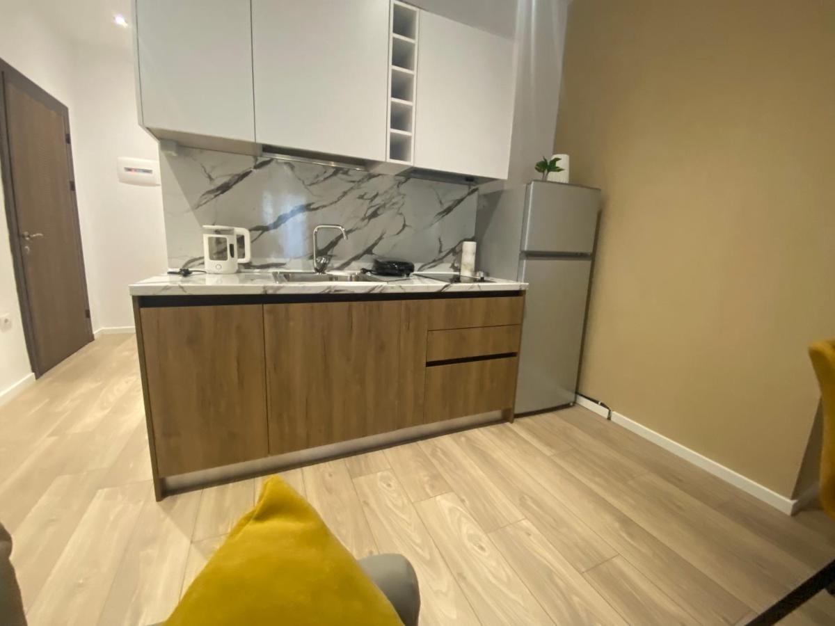 Brand New Apts Located At The City'S Main Square-100 Mbs Wifi Дуррес Экстерьер фото