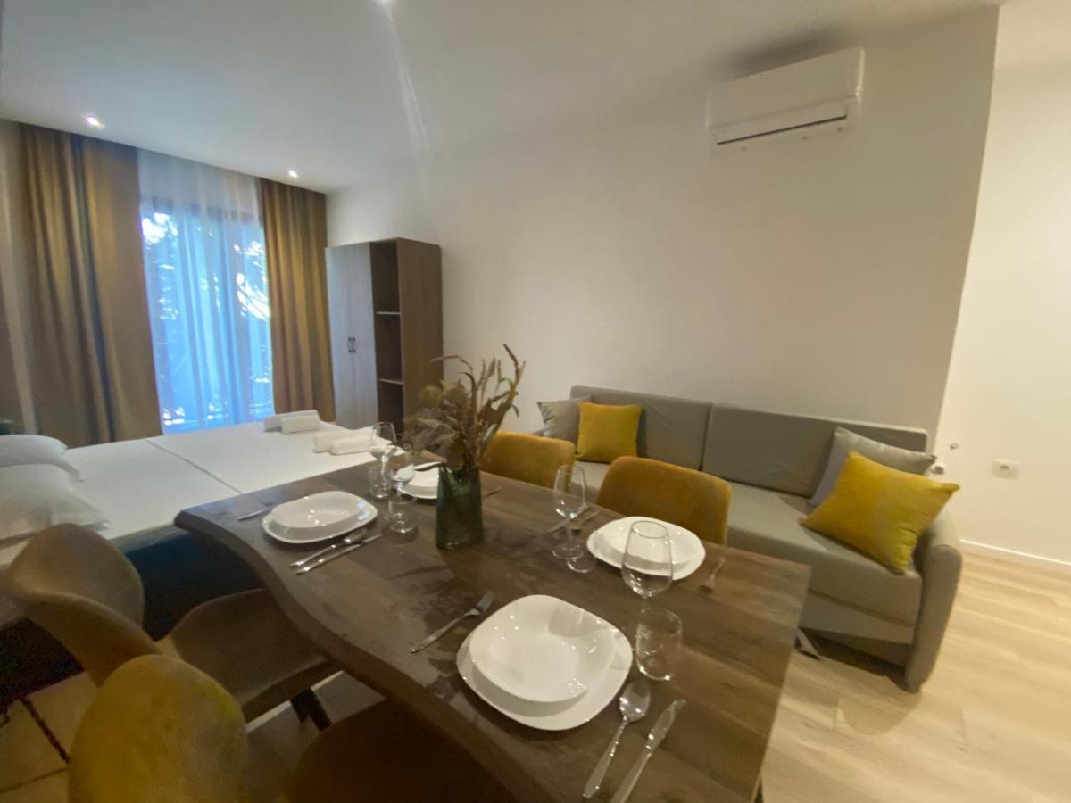 Brand New Apts Located At The City'S Main Square-100 Mbs Wifi Дуррес Экстерьер фото