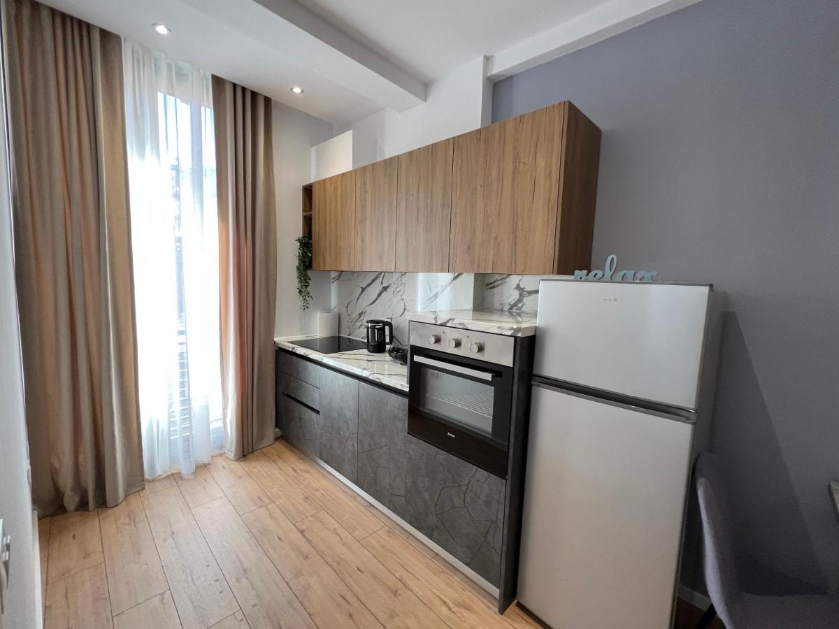Brand New Apts Located At The City'S Main Square-100 Mbs Wifi Дуррес Экстерьер фото