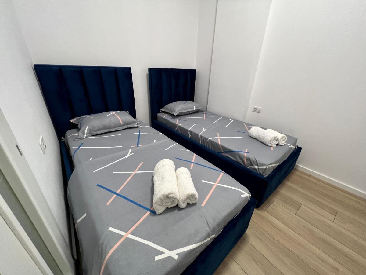 Brand New Apts Located At The City'S Main Square-100 Mbs Wifi Дуррес Экстерьер фото