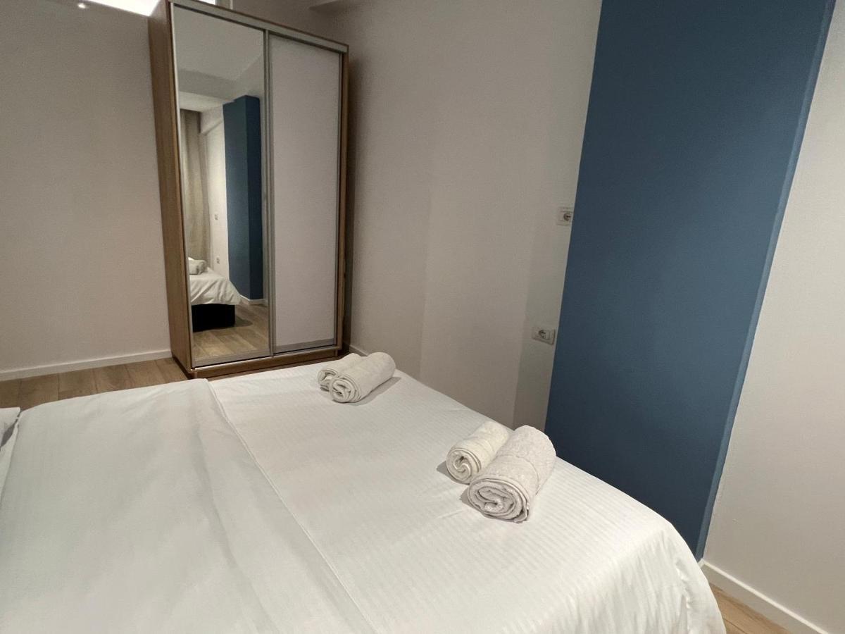 Brand New Apts Located At The City'S Main Square-100 Mbs Wifi Дуррес Экстерьер фото