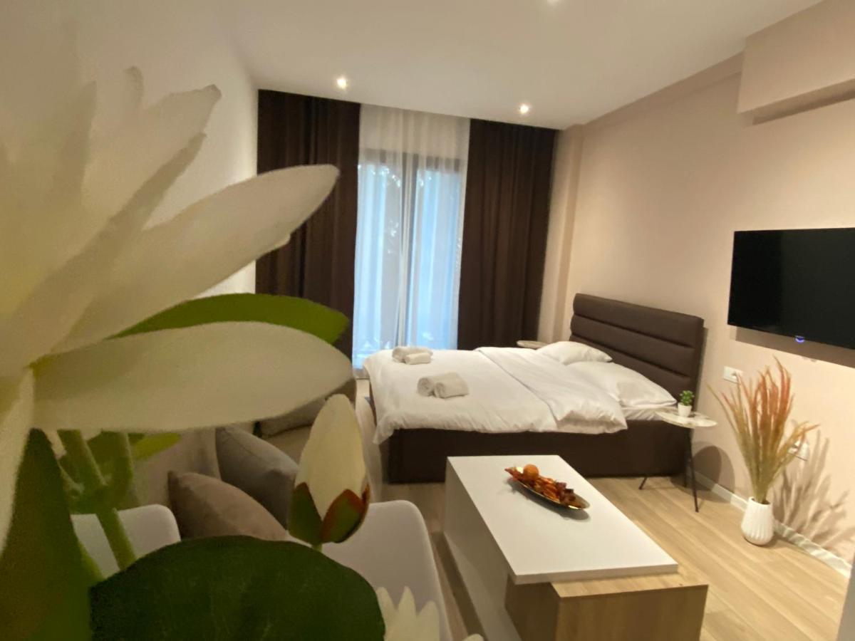 Brand New Apts Located At The City'S Main Square-100 Mbs Wifi Дуррес Экстерьер фото
