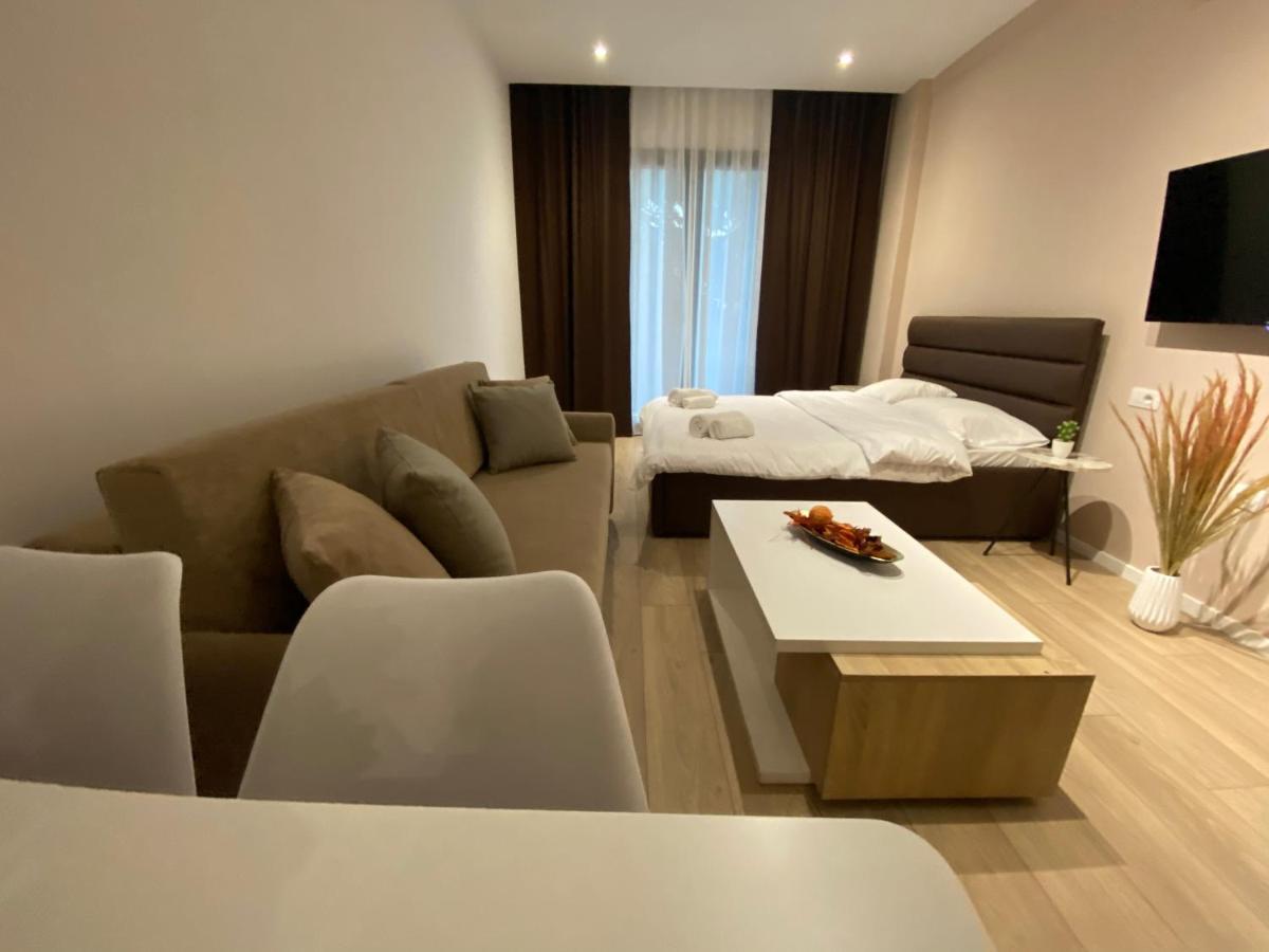 Brand New Apts Located At The City'S Main Square-100 Mbs Wifi Дуррес Экстерьер фото